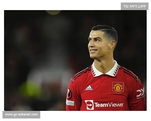 曼联头号球星，C罗的传奇生涯与辉煌成就